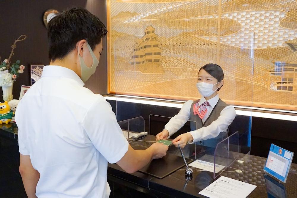 Hotel Route-Inn Saiki Ekimae Екстериор снимка