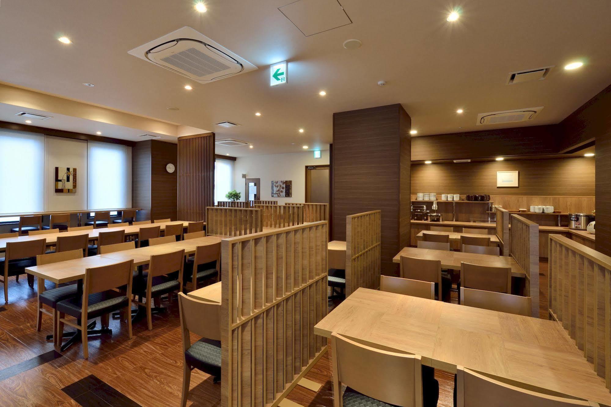 Hotel Route-Inn Saiki Ekimae Екстериор снимка